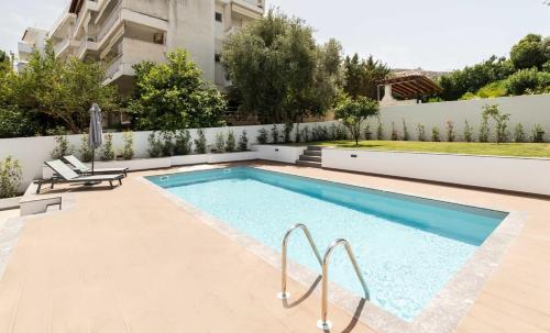 La alberca dentro o cerca de Elenka Seaview