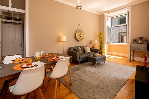 Baixa Apartment by Les Deux Mariettes