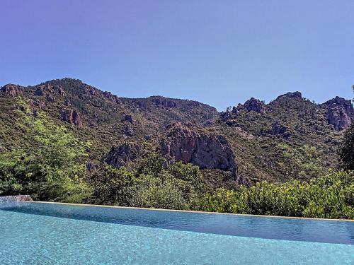 Les Roches Hacienda Provençale