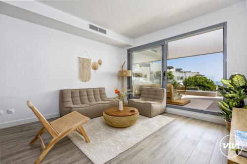 ViVi Homes - Casa Ferli Marbella Pool, Garden, Golf & Sea View