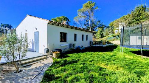 Haut de villa 2P, jardin, clim, prise VL Electrique