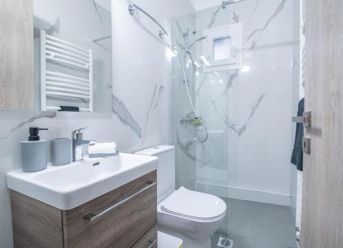 Koupelna v ubytování Central Kastoria House One Δίχωρο Διαμέρισμα