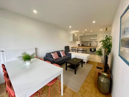 BnGo I Le Spacieux I 3 chambres, 2 salles de bain, 1 toilette, parking privé gratuit, 8 personnes, Vieux Lyon hypercentre photo 13
