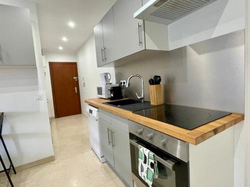 BnGo I Le Spacieux I 3 chambres, 2 salles de bain, 1 toilette, parking privé gratuit, 8 personnes, Vieux Lyon hypercentre photo 58