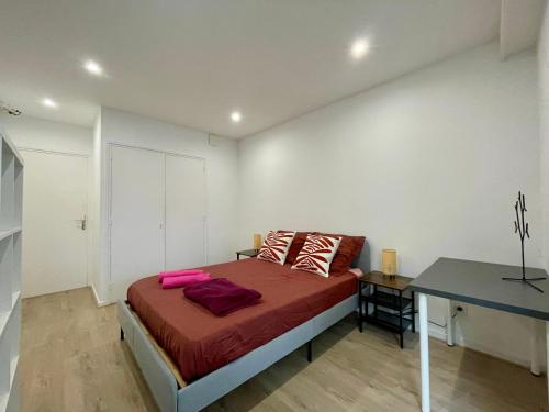 BnGo I Le Spacieux I 3 chambres, 2 salles de bain, 1 toilette, parking privé gratuit, 8 personnes, Vieux Lyon hypercentre photo 51