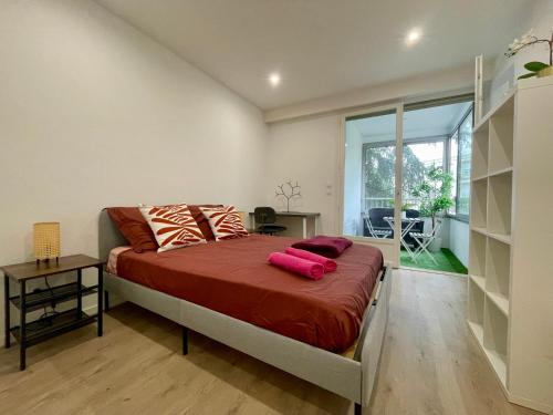 BnGo I Le Spacieux I 3 chambres, 2 salles de bain, 1 toilette, parking privé gratuit, 8 personnes, Vieux Lyon hypercentre photo 49