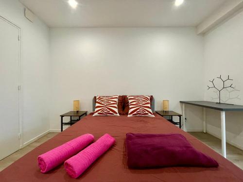 BnGo I Le Spacieux I 3 chambres, 2 salles de bain, 1 toilette, parking privé gratuit, 8 personnes, Vieux Lyon hypercentre photo 52