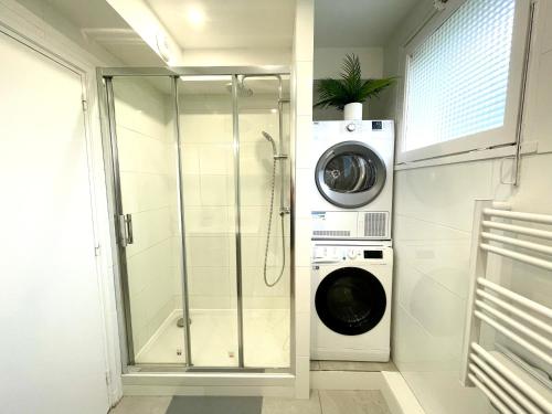 BnGo I Le Spacieux I 3 chambres, 2 salles de bain, 1 toilette, parking privé gratuit, 8 personnes, Vieux Lyon hypercentre photo 4
