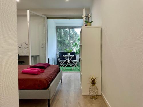 BnGo I Le Spacieux I 3 chambres, 2 salles de bain, 1 toilette, parking privé gratuit, 8 personnes, Vieux Lyon hypercentre photo 48