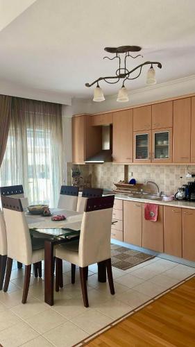Kuchyň nebo kuchyňský kout v ubytování Honeybee Apartment kordelio area