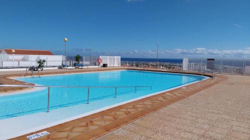 Bazén v ubytování Maison vue mer avec piscine nebo v jeho okolí
