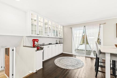 Dapur atau dapur kecil di RO most desirable neighborhood