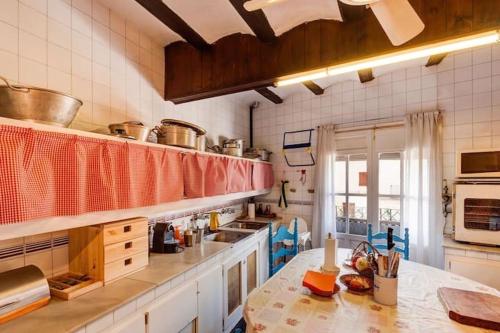 Dapur atau dapur kecil di Casa Notari Congost de Montrebei
