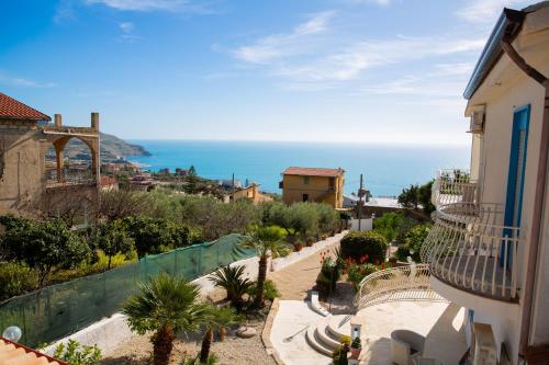 Un paisaje natural cerca of the bed and breakfast