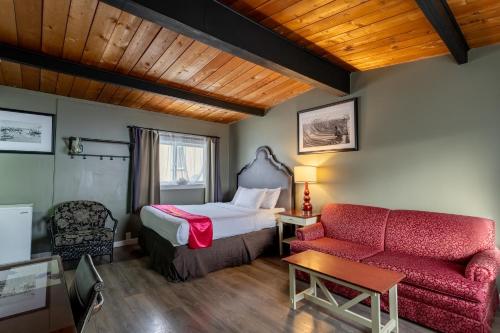 Postel nebo postele na pokoji v ubytování Ace Motel