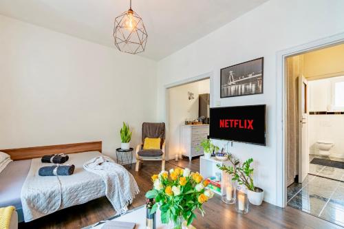 Katil atau katil-katil dalam bilik di Castle Cozy Apartment