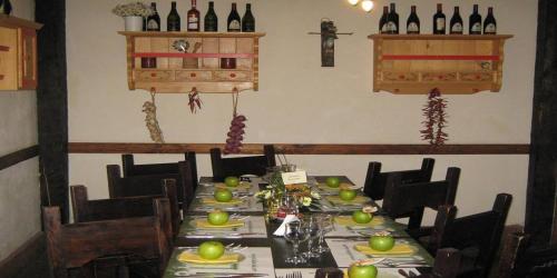 En restaurang eller annat matställe på Pension Podul Turcului