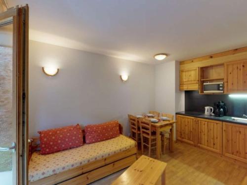Inviting apartment near village center