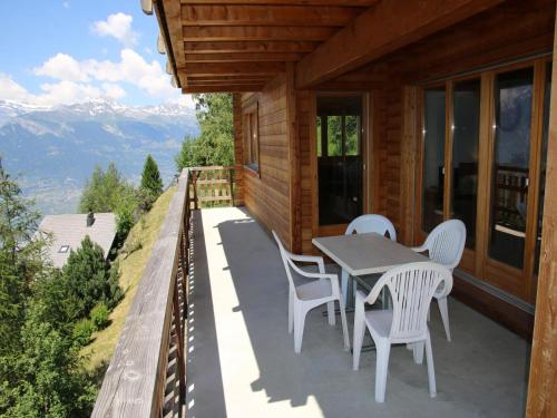 Chalet in Veysonnaz with mountain view