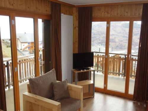Apartment with balcony views of Nendaz