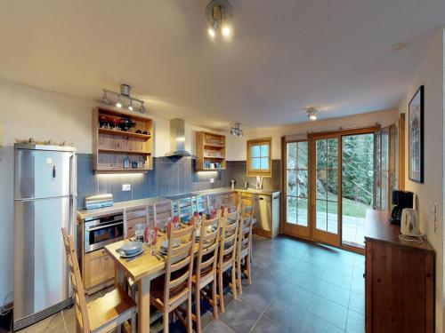 Fotografie z fotogalerie ubytování Chalet in Nendaz near Ski Slopes v destinaci Plan Fey