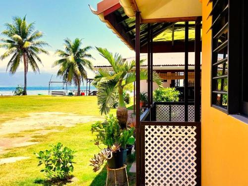 Gallery image of Manihini Beach Fare in Moorea