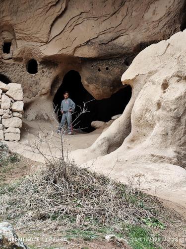 Cappadocia private tour 2 days and one night hotel booking breakfast and dinner included 투숙객