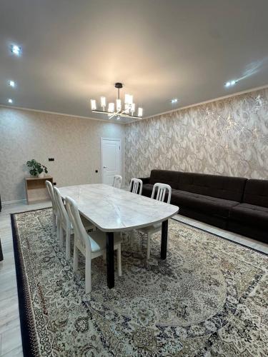 Ruang duduk di BUGU Guest House