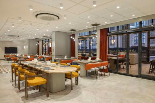 Restaurace v ubytování Doubletree By Hilton Suites Trabzon Yomra