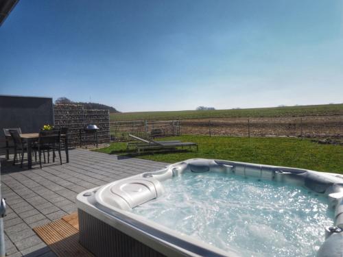 Swimmingpoolen hos eller tæt på Villa CASA BLANCA