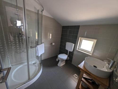 Et badeværelse på Villa Sunshine