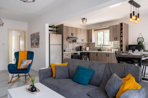 Liric - 3 Bedroom Apt W Balcony in Larnaca