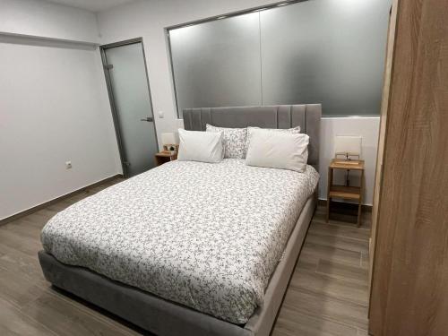 Academys Modern Apartments by Athens Urban Retreat