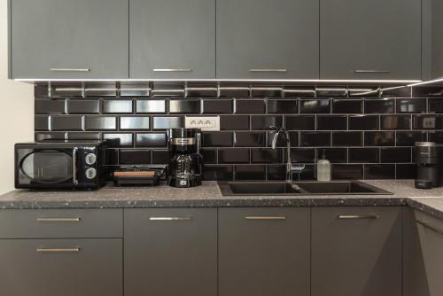 Saint Matthew Central Apartment by Senaon
