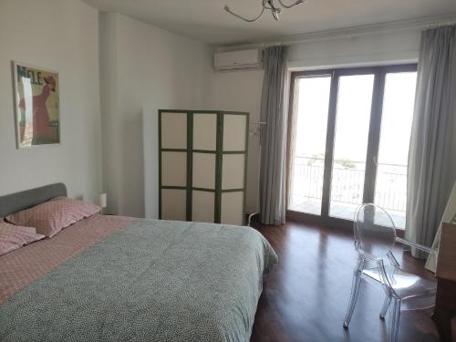 New panoramic apartment - half way Center-Vomero district