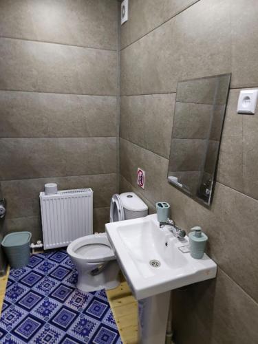 Ένα μπάνιο στο HAVAS Guest House