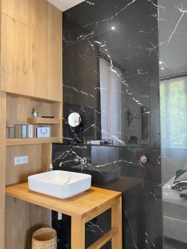 Petit Paradis à Sanary avec Vue Mer Wifi et Clim