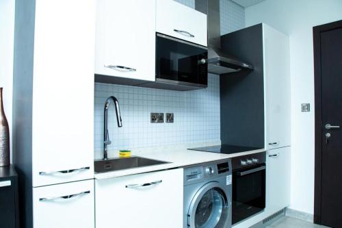 Signature Apartment - A0605