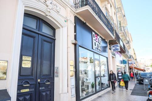 Cannes center apartment