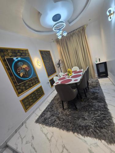 Fotografie z fotogalerie ubytování D'EMPEROR suite v destinaci Calabar