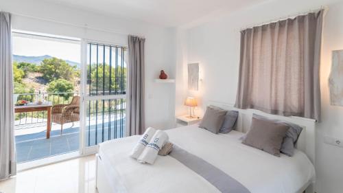 Villa Higuera Nerja by Ruralidays