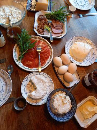 Еда / где поесть недалеко от гостевого дома