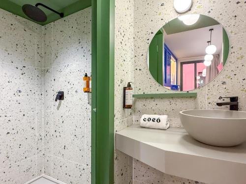 Coeo Hernan Ruiz Rooftop Pool Hostel photo 69