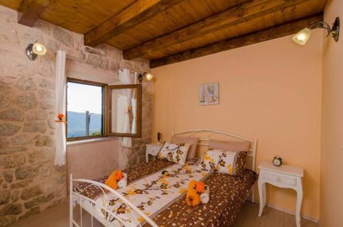Ένα ή περισσότερα κρεβάτια σε δωμάτιο στο Breathtaking Scenic Villa with Pool