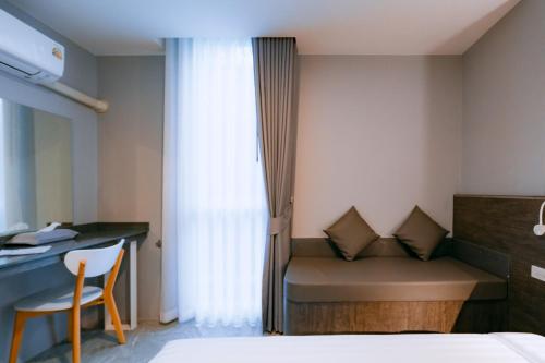 Ruang duduk di One Budget Hotel Lampang Phahonyothin