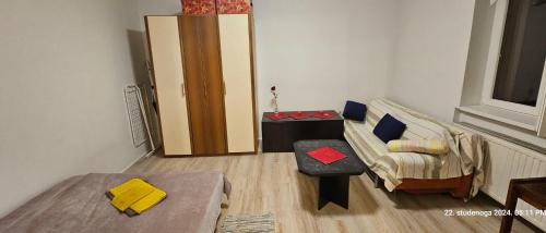 Peaceful and centrally-located with free parking