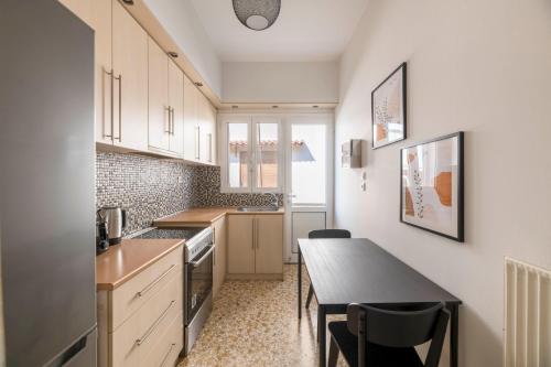 Astounding 2BR Apartment in Marousi by UPSTREET