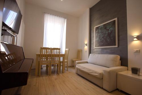 Ottaviano 2BR Holiday House