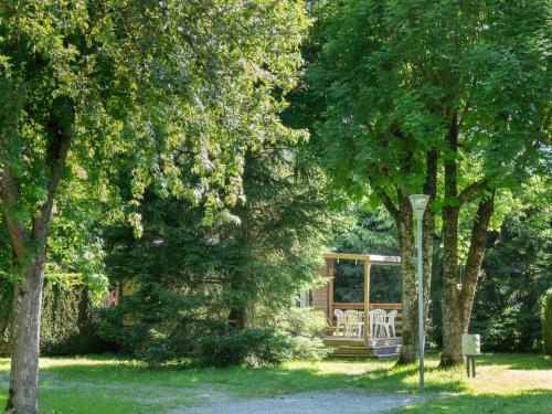 Κήπος έξω από το Camping Pradelongue