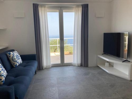 Μια τηλεόραση ή/και κέντρο ψυχαγωγίας στο “CapriOleum” esclusive place